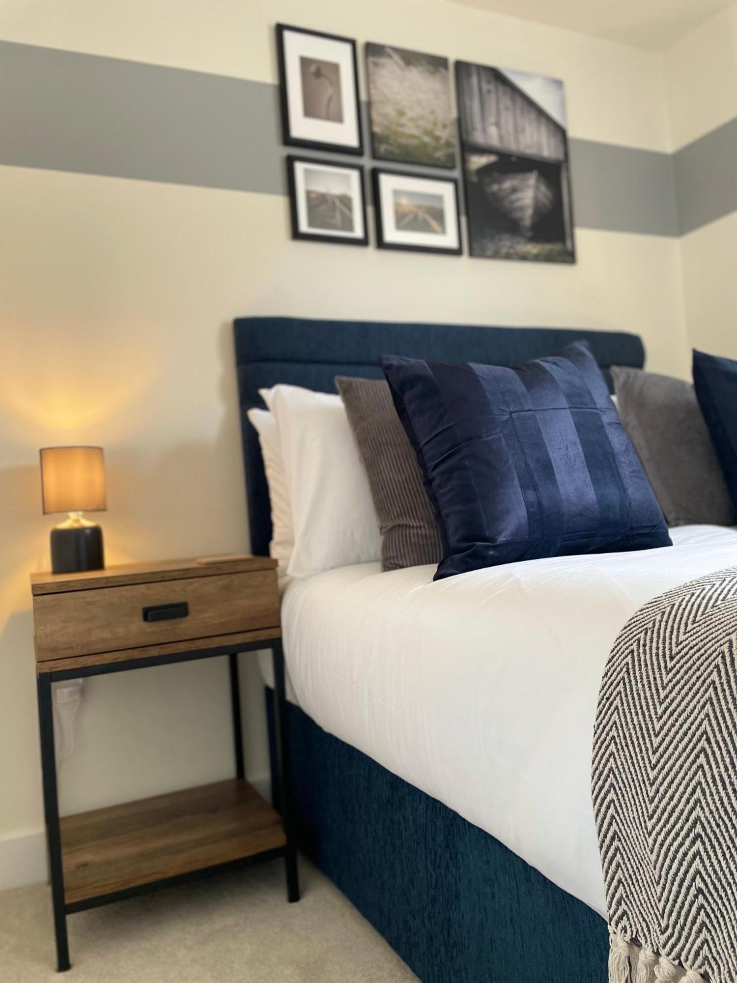 מרקט הרבורו 3-Bedroom Luxury Stay With Free Parking מראה חיצוני תמונה